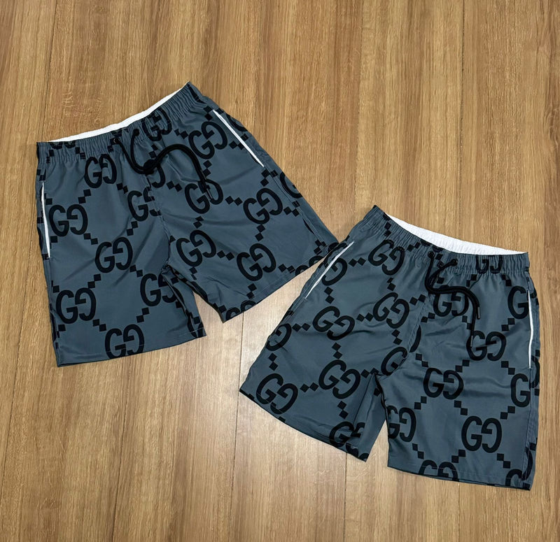Bermuda GUCCI | Cinza com Estampa BIG GG