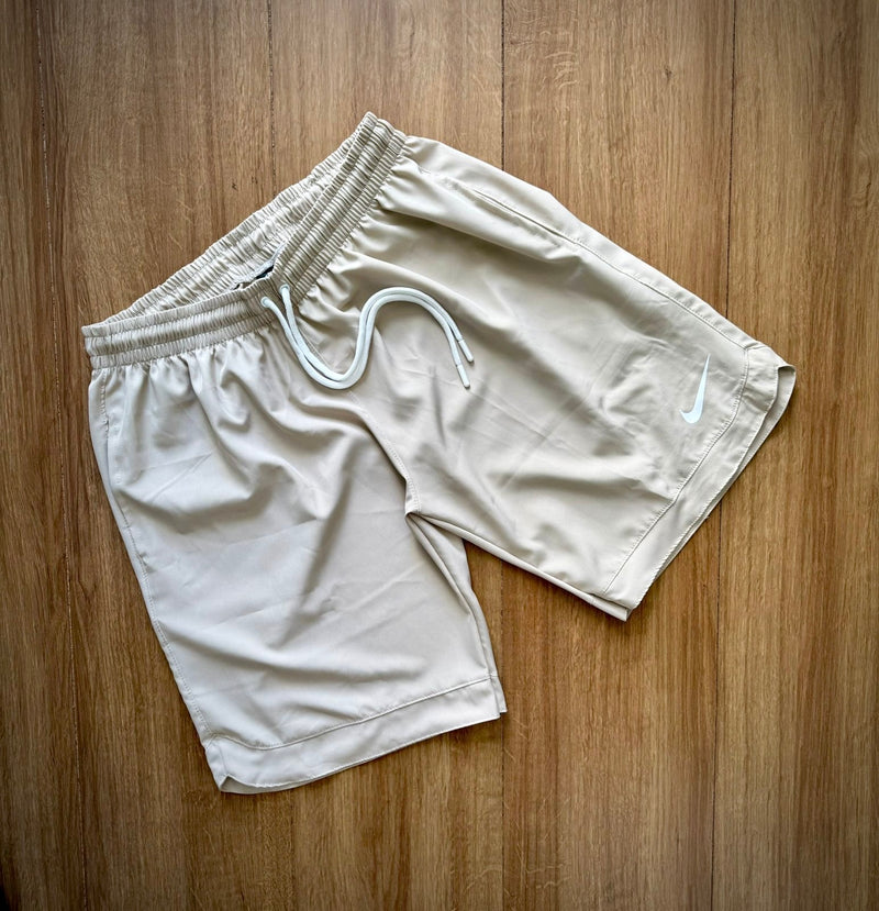 Bermuda Nike - Tactel com elastano