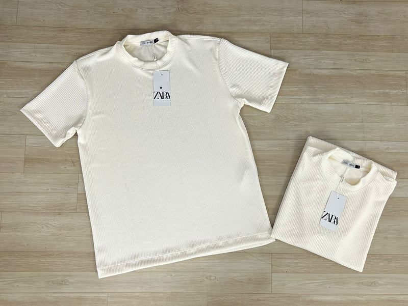 Camiseta Modelo ZARA canelada 3.0