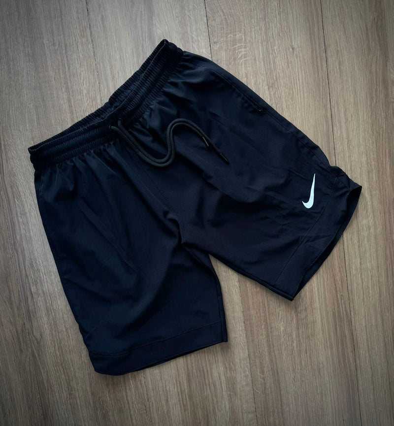 Bermuda Nike - Tactel com elastano
