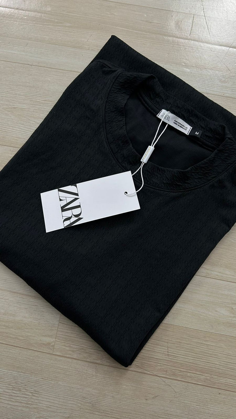 Camiseta Modelo ZARA - Malha Bubble