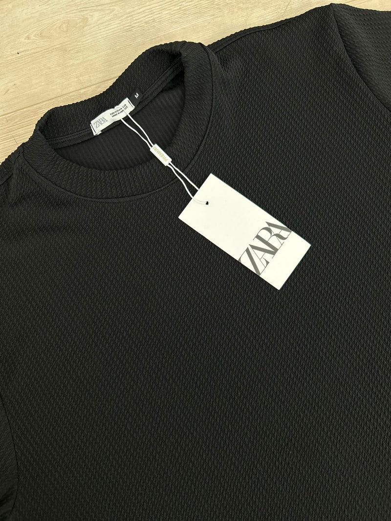 Camiseta Modelo ZARA canelada 3.0