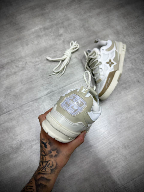 Tênis Louis Vuitton Sk8 - Bege