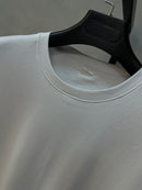 Camiseta Modelo ZARA - Branca